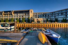 Oceanfront Suites at Cowichan Bay, Cowichan Bay